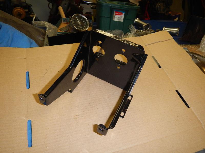 Purchase Early MGB Brake Pedal Box/Housing and Cover, Restored, No