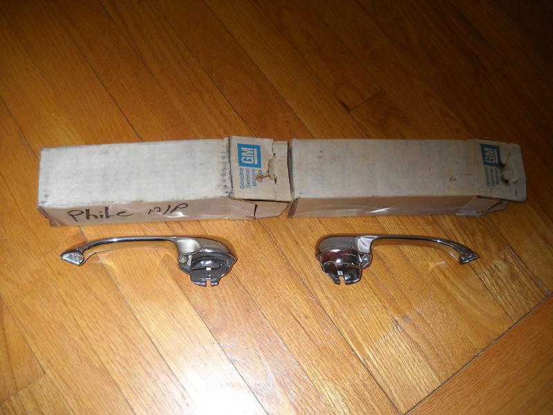 A nos pair of 1964-1965 pontiac gto/tempest/lemans outside door handles 