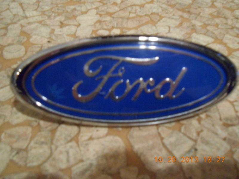 Ford oval emblem