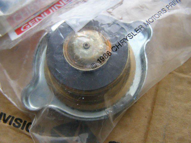 Nos mopar 51-56 p,d,ds,c,i  7 lb radiator cap 1373136