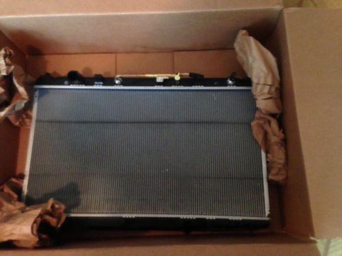 07 Camry Oem Radiator, US $275.00, image 3