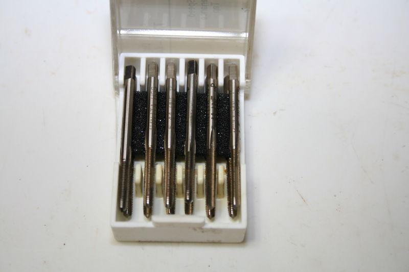 Hss 5-44 nf lot of 12 hanita and vt nos taps in plastic case