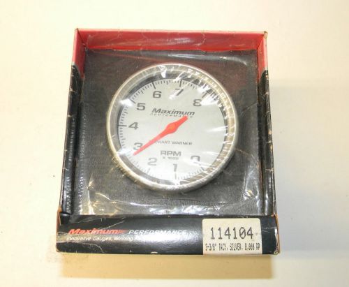 Stewart warner 8,000 rpm 3 3/8&#034; silver face tachometer new