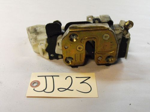 2000 2001 nissan xterra left driver front door latch power lock