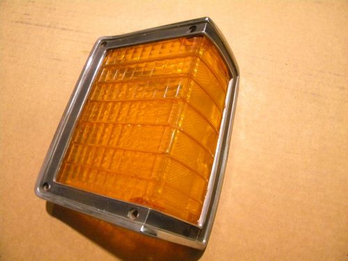 71 72 chevelle parking light lens with bezel l.h oem
