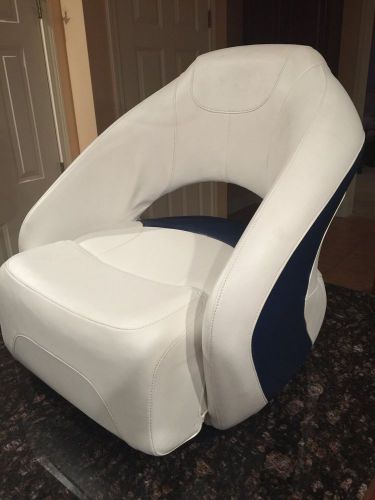 Wise boat seat captain's chair flip-up bolster