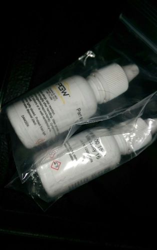 Windshield repair resin two bottles