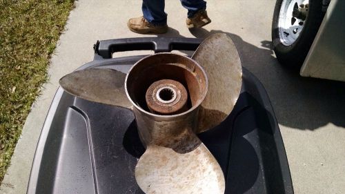 Omc 3 blade stainless steel prop  15"x17 p/n 391290 rh right hand 15 spline