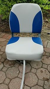 Classic deluxe vinyl fishing seats