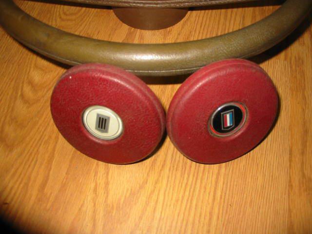 1970's CAMARO 4 SPOKE STEERING WHEEL CENTER CAP RED, US $25.00, image 2