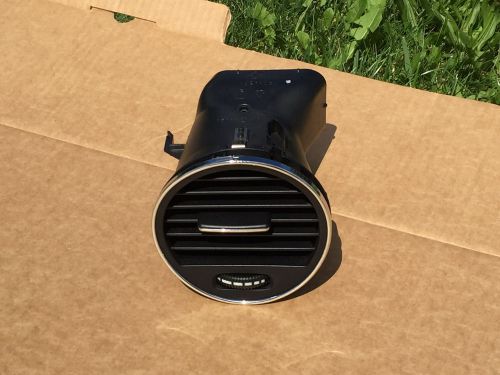 Mercedes-benz cls w219 driver left side dash board ac air vent grill