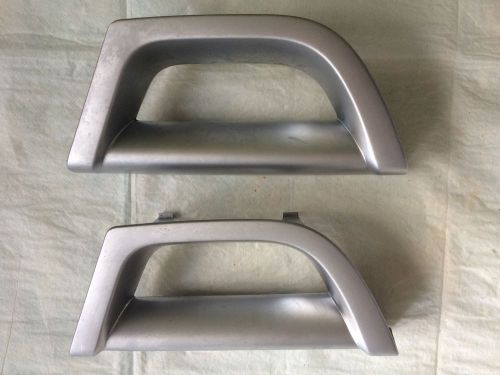 Volvo xc90 front interior door handles   8650070   oem