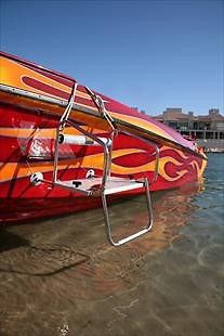 Boarding platform, by slide anchor,