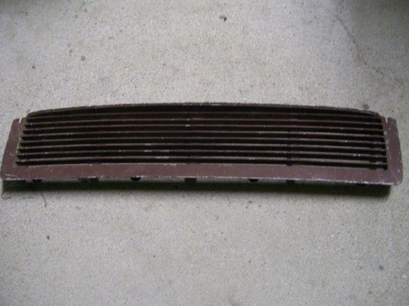Gm malibu ? hood grill or cowl part number 398769 l