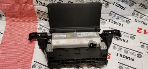 Genuine audi q5 screen 80a919604-