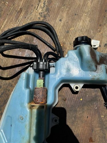 Evinrude 75 90 HP Etec Oil Tank 5007930 With Pump 5007915, US $100.00, image 3