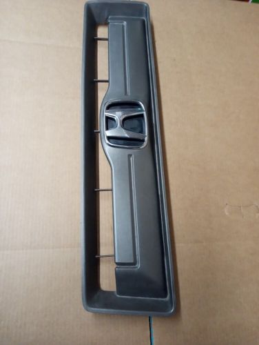 07-08 Honda Element SC Front Upper Grille OEM used, US $72.00, image 3