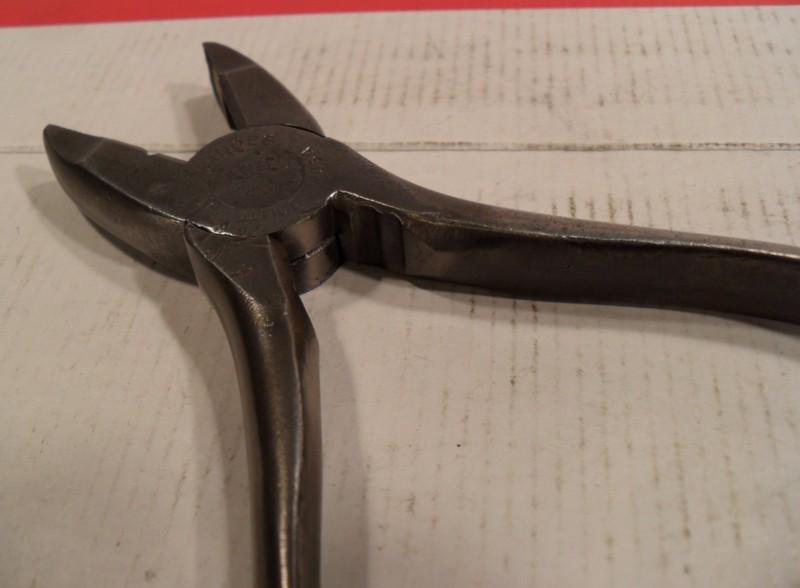 Vintage Utica Tools Bell System 8