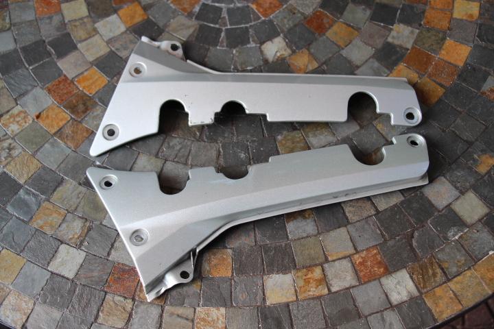 Honda goldwing 1800 oem passenger floorboard covers