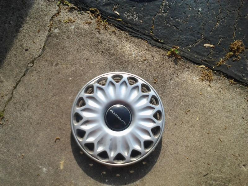 Buy Plymouth Voyager Hubcap P/N 63428K in Hammond, Indiana, US, for
