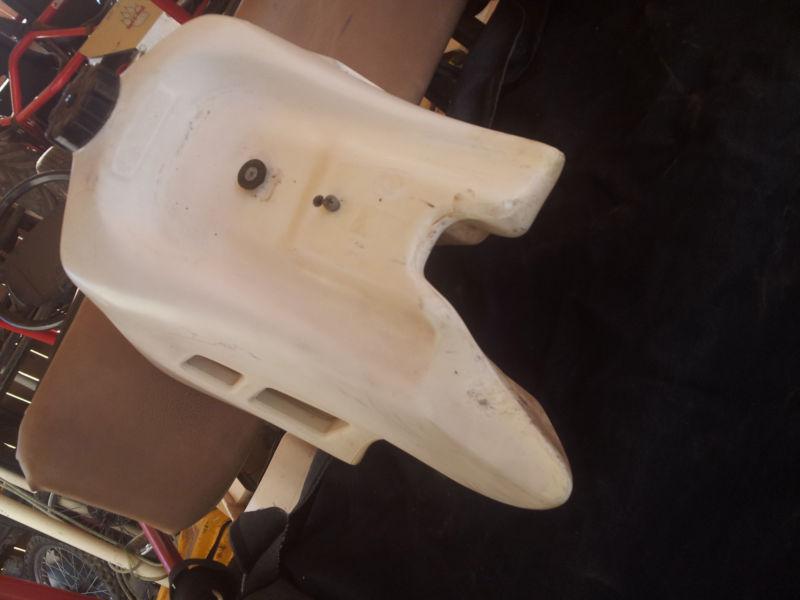 CLARKE HONDA CR500 DESERT OVERSIZE FUEL TANK GAS TANK PETROL W/FASTENERS 1987, US $55.00, image 5