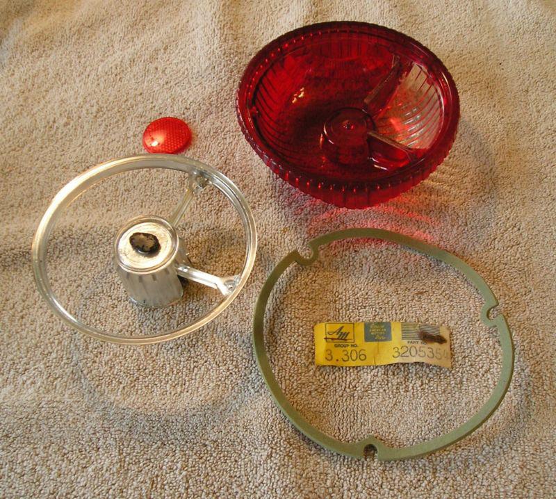 1962 AMC Rambler Classic Passenger (right) side Tail light lens, NOS w/ gasket, US $24.99, image 3