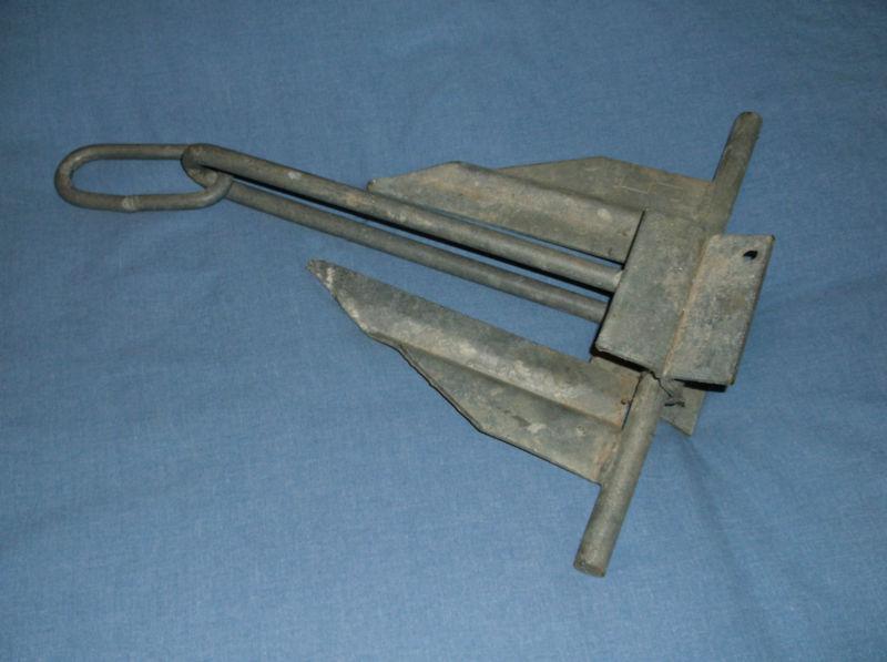 Hooker boat anchor fluke style 5 lb. weight for boats 16' to 24' length - nice
