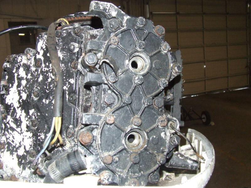 Starboard side cylinder head for a 1985 johnson 140 hp  outboard motor