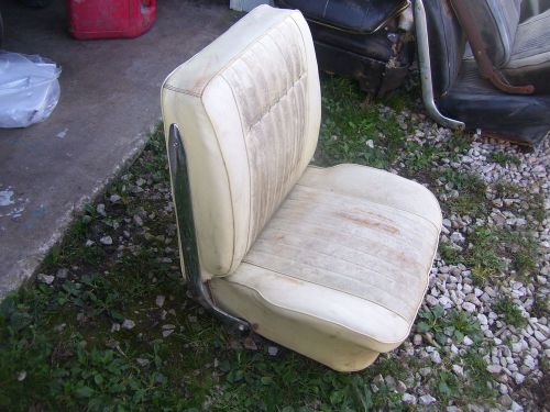 1964,65,66 62 63 ? chevelle,gto,buick impala corvair ??? bucket seats