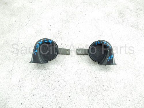 03-06 infiniti fx35 fx45 signal note horn honk 25610-3v60a 25620-3v60a pair