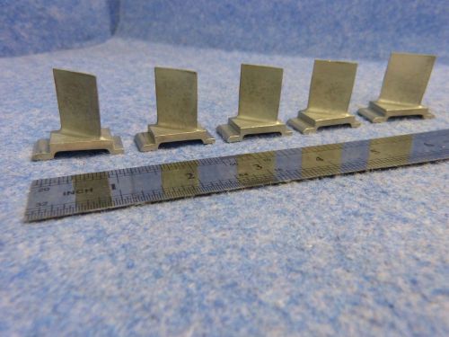 Lot of 5 aviation turbine engine blades only for collectors