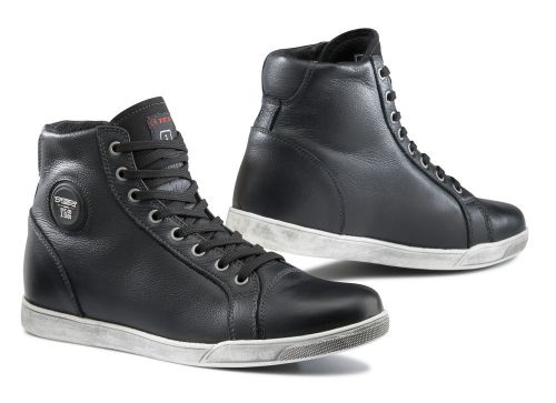 Tcx x-street waterproof shoes black