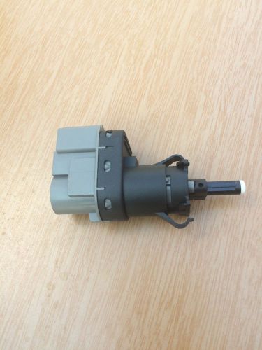 Oem ford brake / stop light switches   box lot  135 pieces