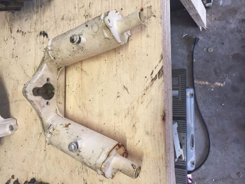 1960 johnson 5.5 hp air intake