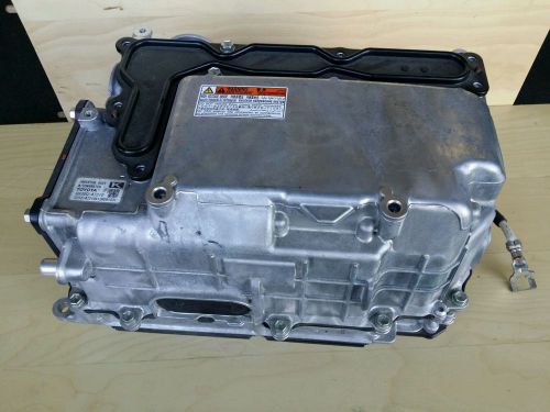 2013-2015 toyata prius inverter assy w/ converter g9200-47210