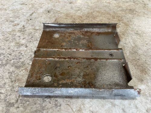 1958 Cessna 182 A Ash Tray Receiver Mount Bracket, US $33.00, image 2