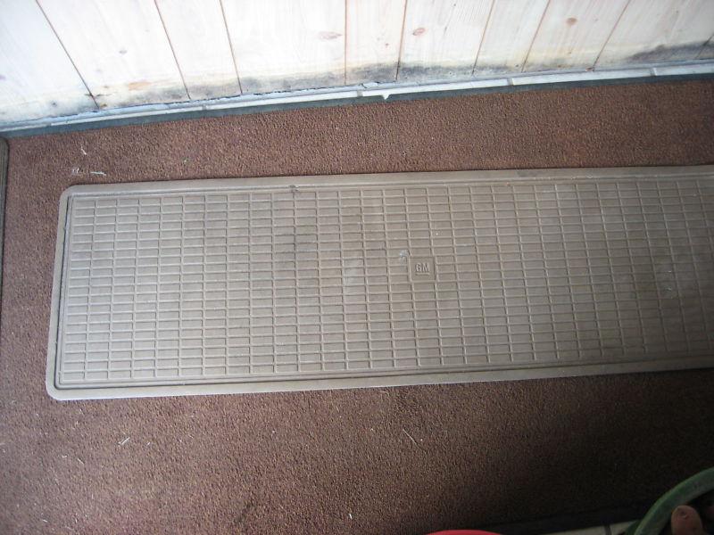 Find Back Seat floor mat for GM Van , Astro, Safari in