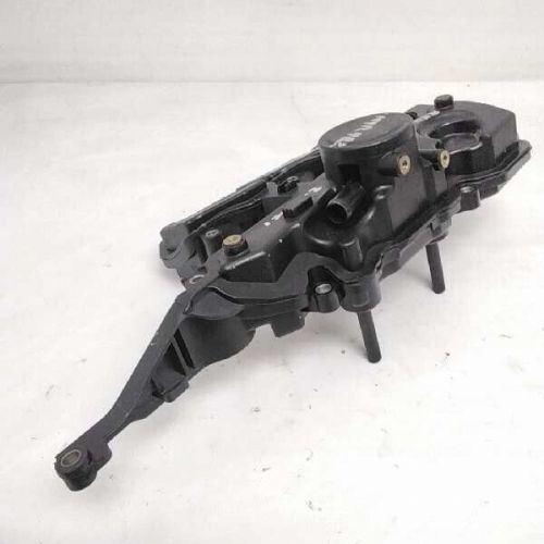 Rocker arm cover for renault trafic caja cerrada from 4.01 * 124789 124789-