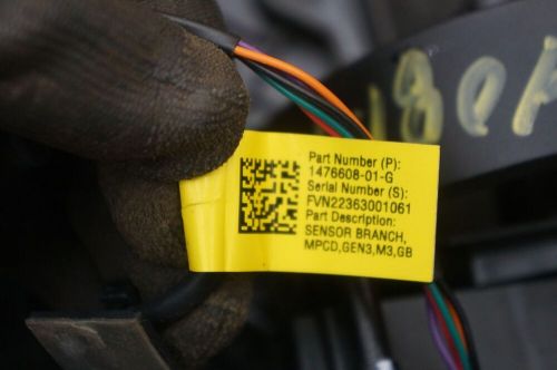 Rear left charge port reflector light oem 1566302-10-g tesla model y 20-23 *note