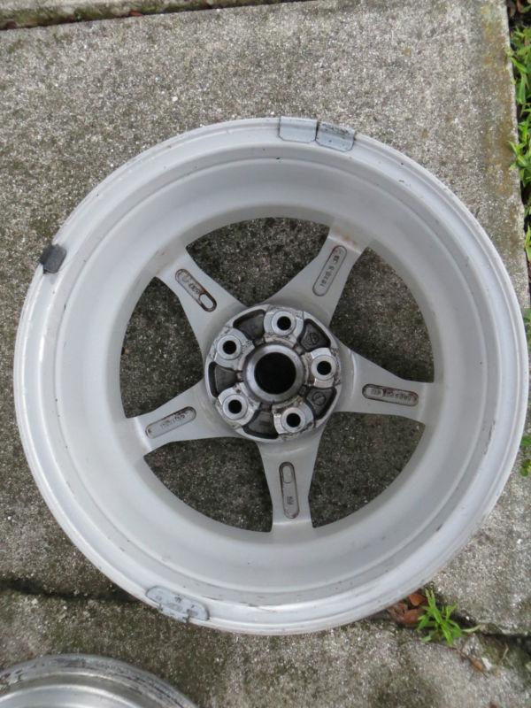 99 - 03 Pontiac Grand Prix 16