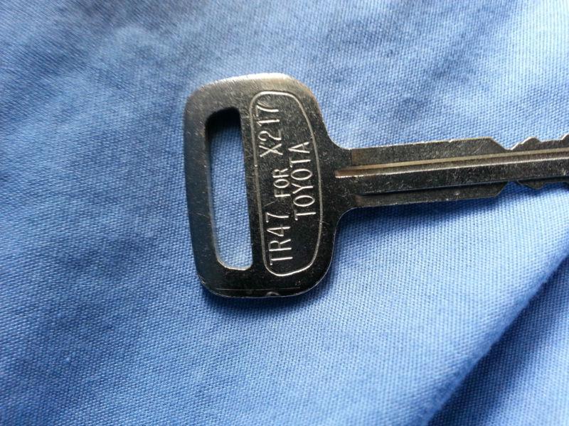 TOYOTA CAMRY 07 ACCESSORY LOT = MORE FOR TOYOTA CAMRY 07 AND 2012 TAKE A LOOK!!, US $65.00, image 3