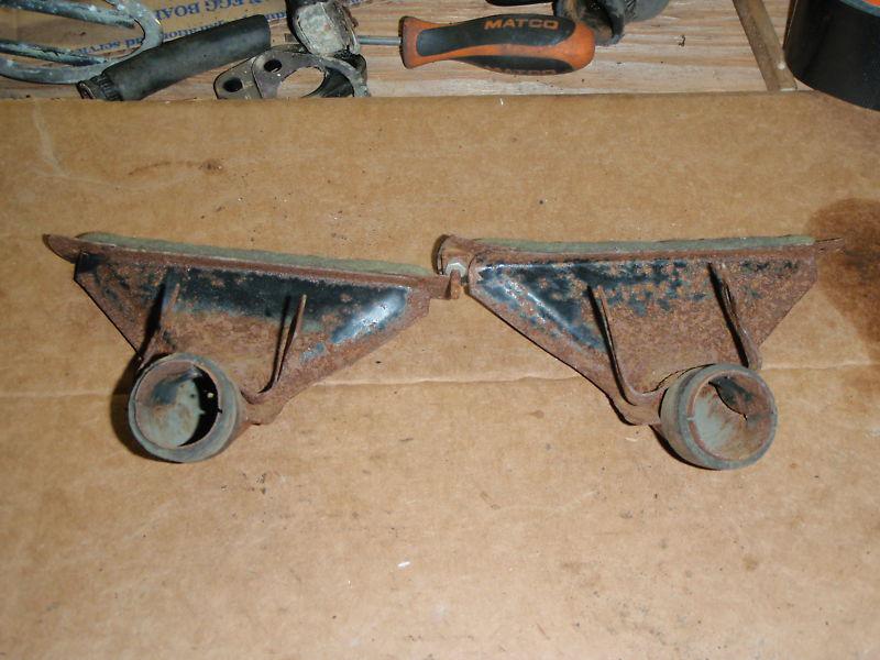 Mga roadster defroster vents