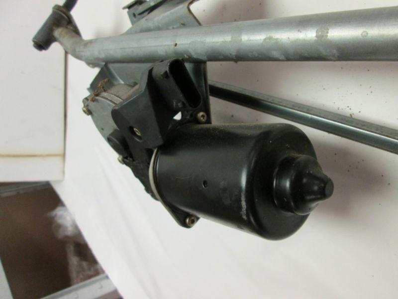Find BMW E36 WINDSHIELD WIPER MOTOR ASSEMBLY 318iS 318i 325i 325is