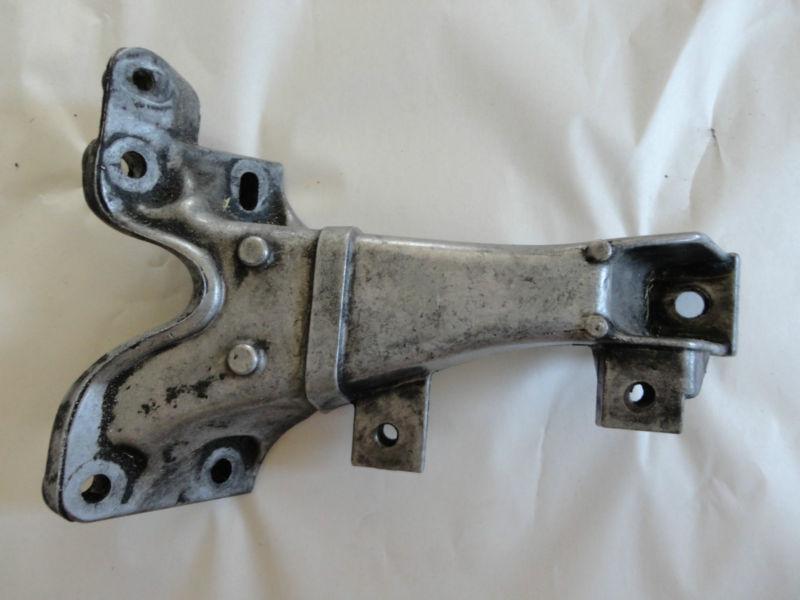 Find BMW E36 325i Left Engine Mount Bracket OEM 1141137 6 cylinder