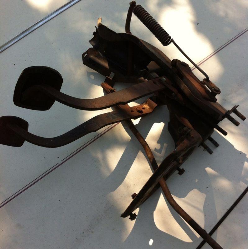 1959 1960 impala belair biscayne chevrolet clutch and brake pedal assembly, US $90.00, image 1