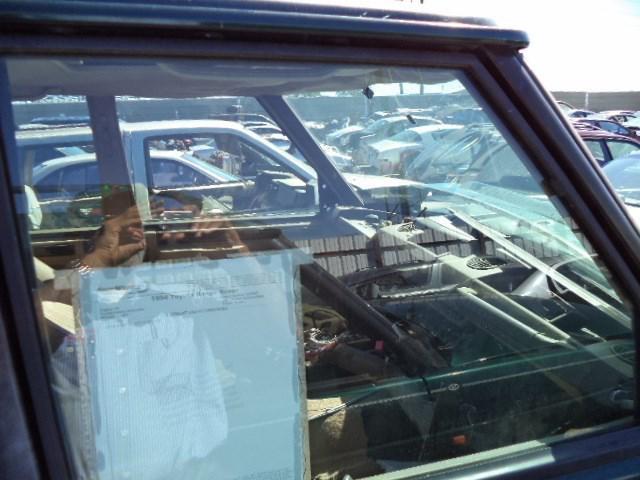 94 95 96 97 98 land rover discovery r. front door glass  79689