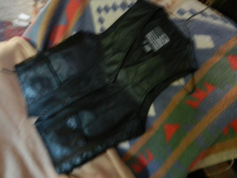 Leather laced motorcycle vest size 38 bikers dream apparel 