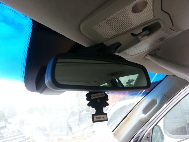 Find 03 04 05 06 Volco Xc90 rear view auto dimm oem mirror in Southaven