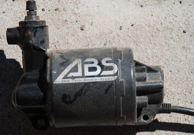 Buy 1993 BMW K1100LT rear brake caliper in West Virginia