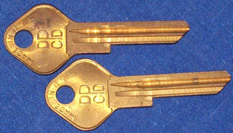◆2 DPCD LOGO BRASS KEY BLANK for VINTAGE MOPAR TRUNK LOCK IGNITION B&S ILCO YALE, US $22.69, image 2